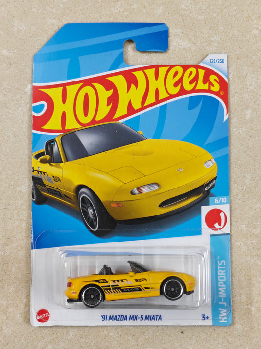 Hot Wheels - 91 Mazda MX-5 Miata Yellow - Diecast Car - 1:64 Scale