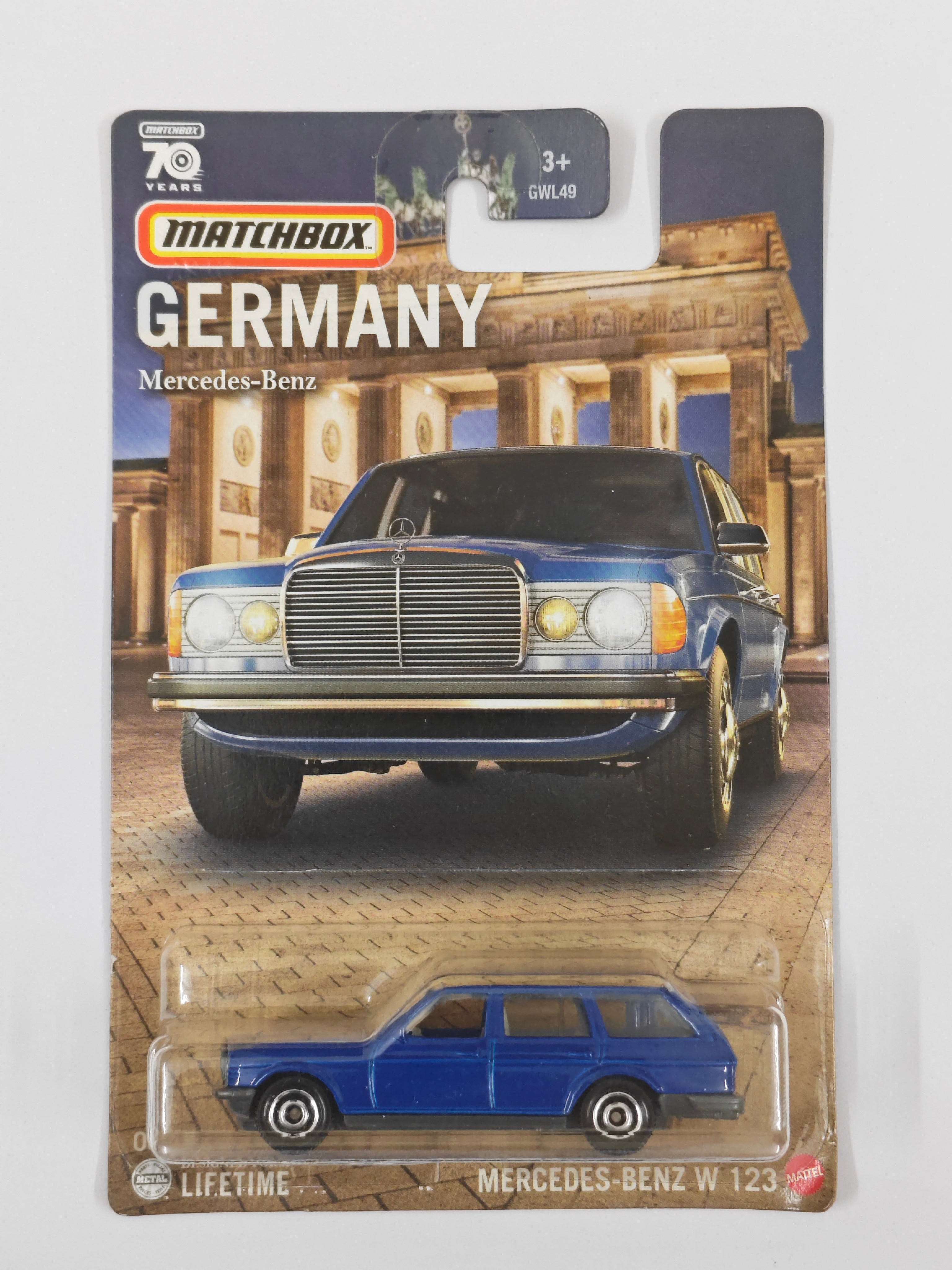 Matchbox Imported Mercedes Benz W 123 Diecast SUV 1:64 Scale - SUV Collection