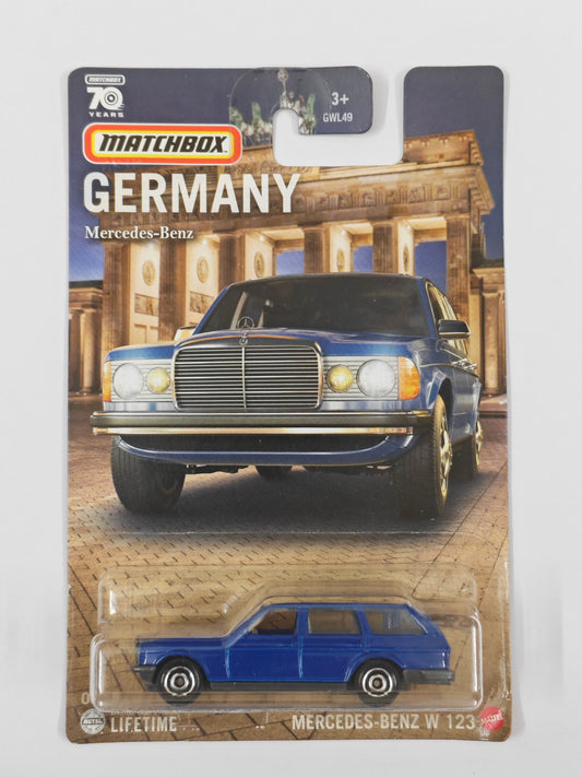 Matchbox Imported Mercedes Benz W 123 Diecast SUV 1:64 Scale - SUV Collection