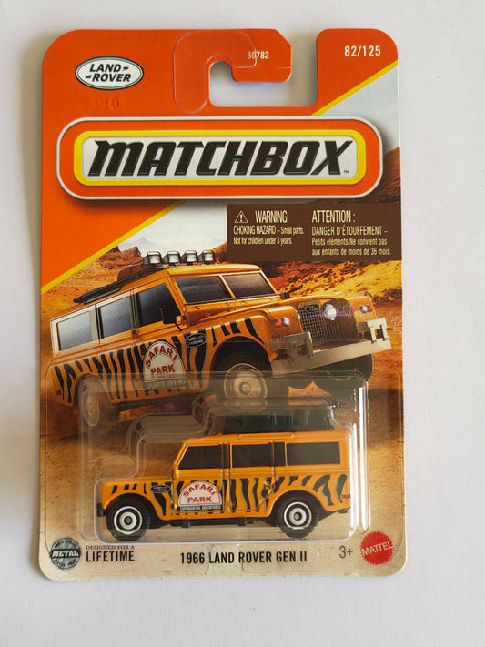 Matchbox 1966 Land Rover Gen II Diecast SUV 1:64 - Offroad SUV Collection