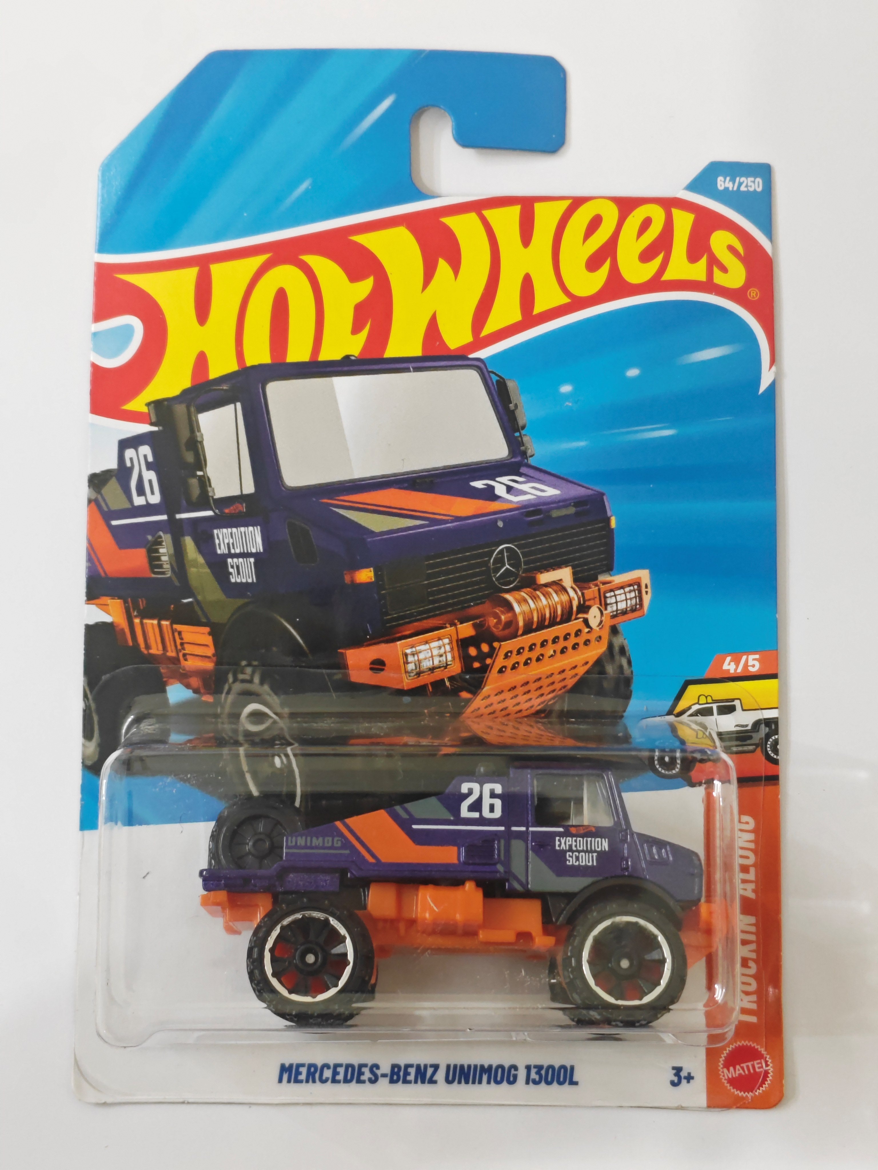 Hot Wheels D Case Mercedes Benz Unimog 1300L Diecast Car 1:64 Scale