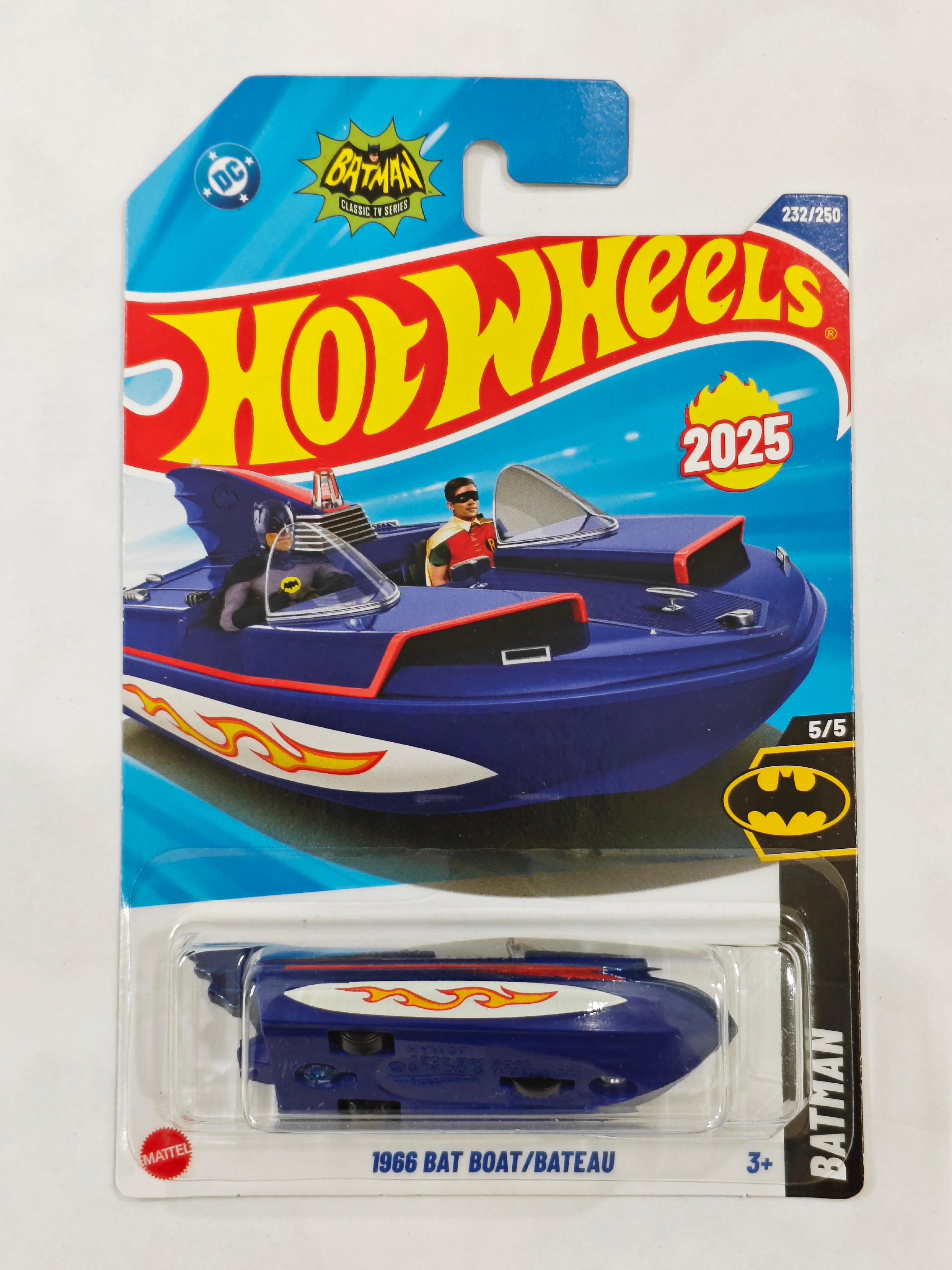 Hot Wheels 1966 Bat Boat Diecast Boat 1:64 Scale M25