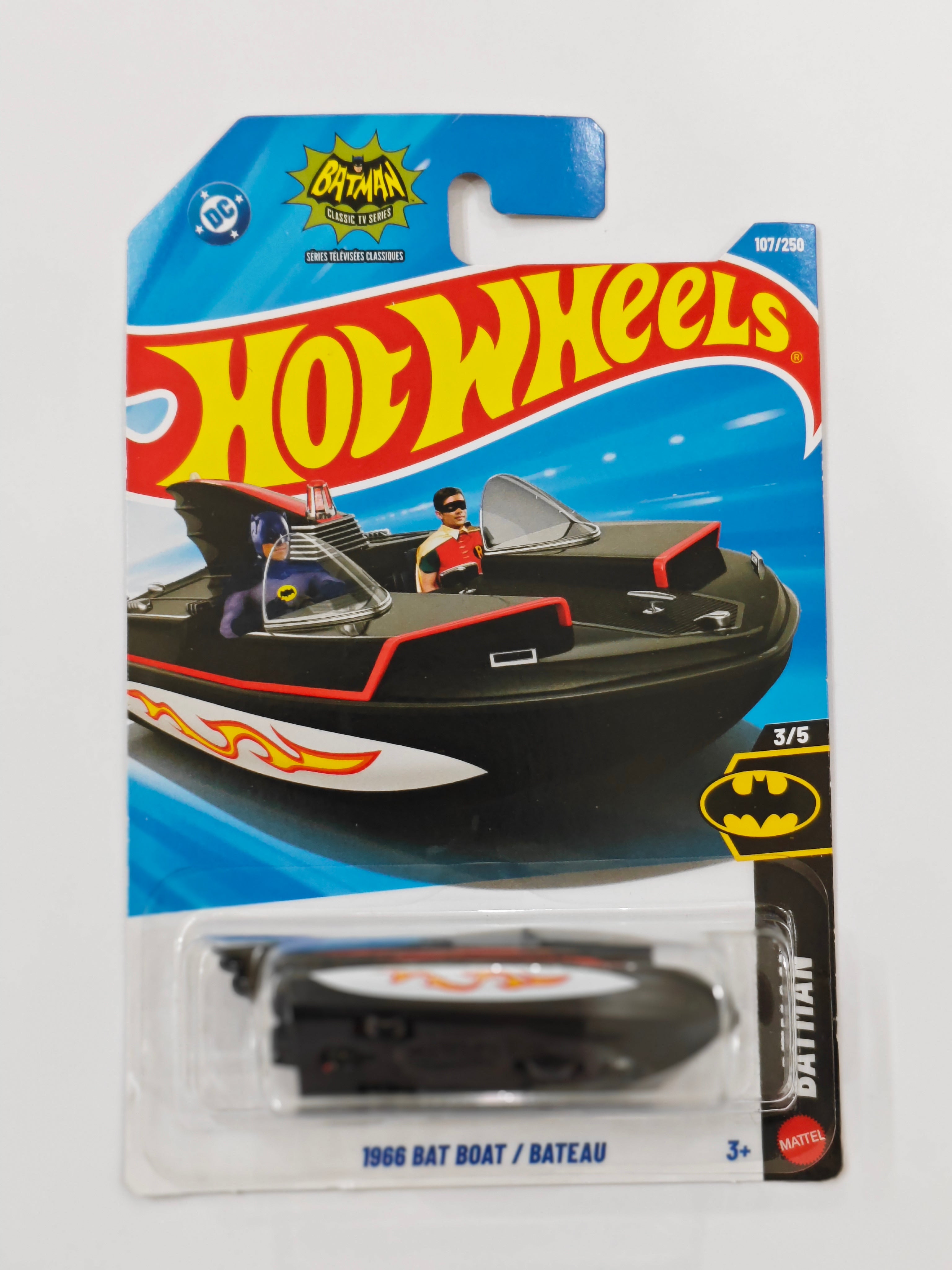 Hot Wheels E Case 1966 Bat Boat Diecast Boat 1:64 Scale