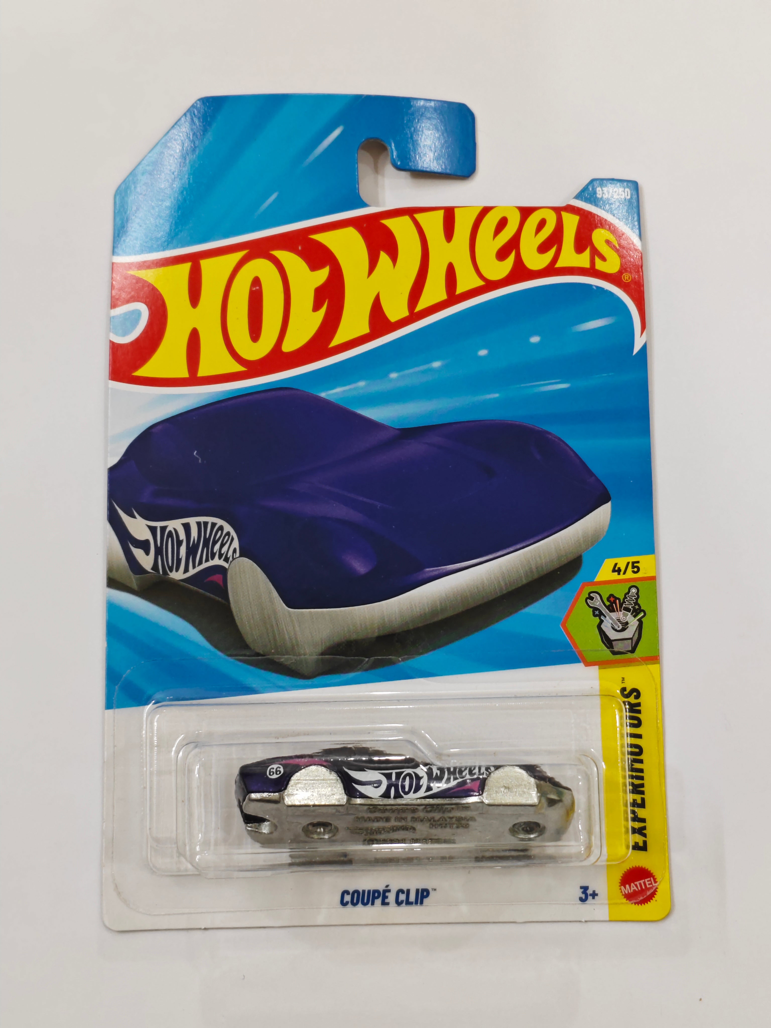 Hot Wheels E Case Coupe Clip Diecast Car 1:64 Scale