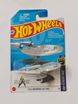 Hot Wheels Imported U.S.S Enterprise NCC-1701 1:64 Scale Diecast Shuttle (Soft Corners)