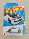 Hot Wheels Honda Civic SI Diecast Car 1:64 Scale (Small Crease on J Hook)