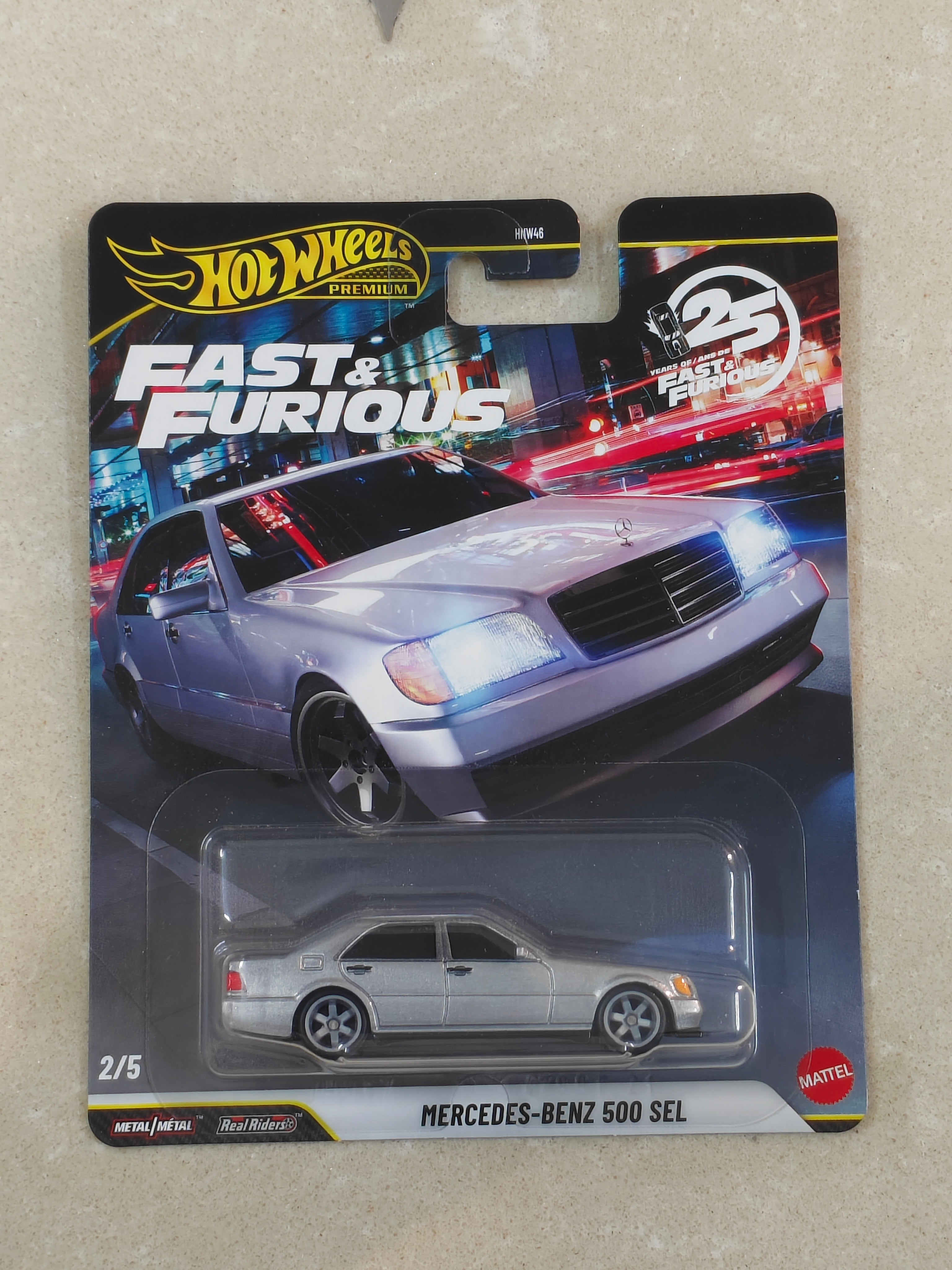 Hot Wheels Premium Imported - Mercedes Benz 500 SEL - 1:64 Scale Diecast Car