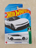 Hot Wheels - Imported - Delorean Alphas - Diecast Car - 1:64 Scale