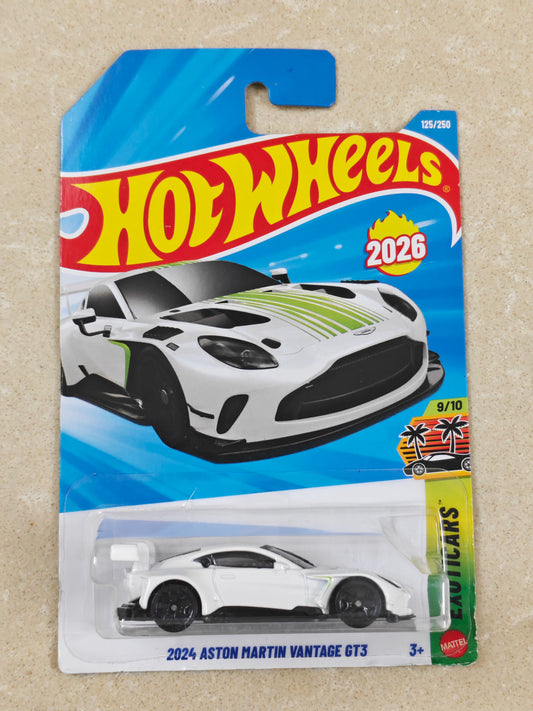 Hot Wheels - L Case 2026 - 2024 Aston Martin Vantage GT3 - Diecast Car - 1:64 Scale
