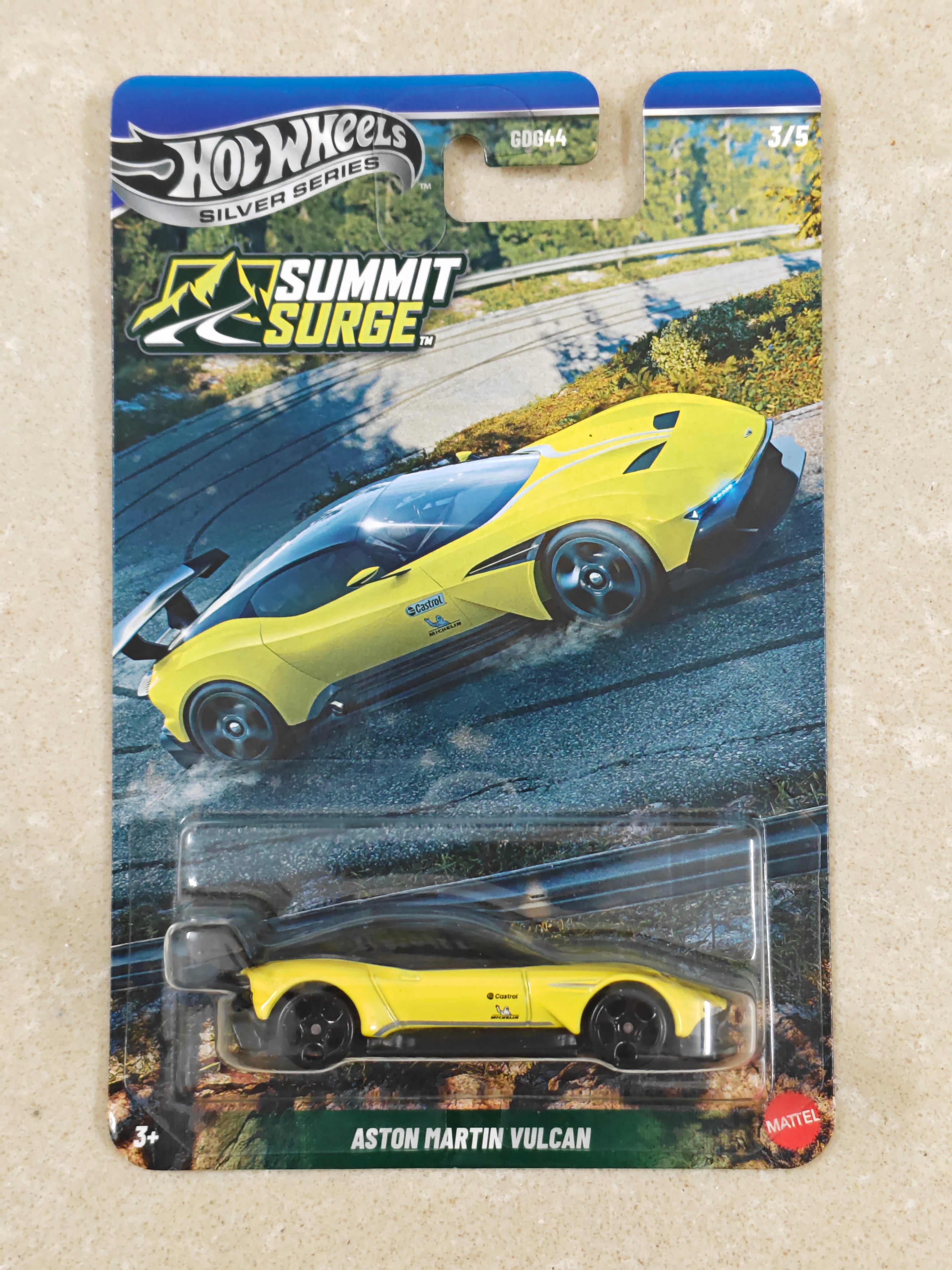 Hot Wheels - Us Imported - Silver Series Summit Surge - Aston Martin Vulcan - Diecast Car - 1:64 Scale