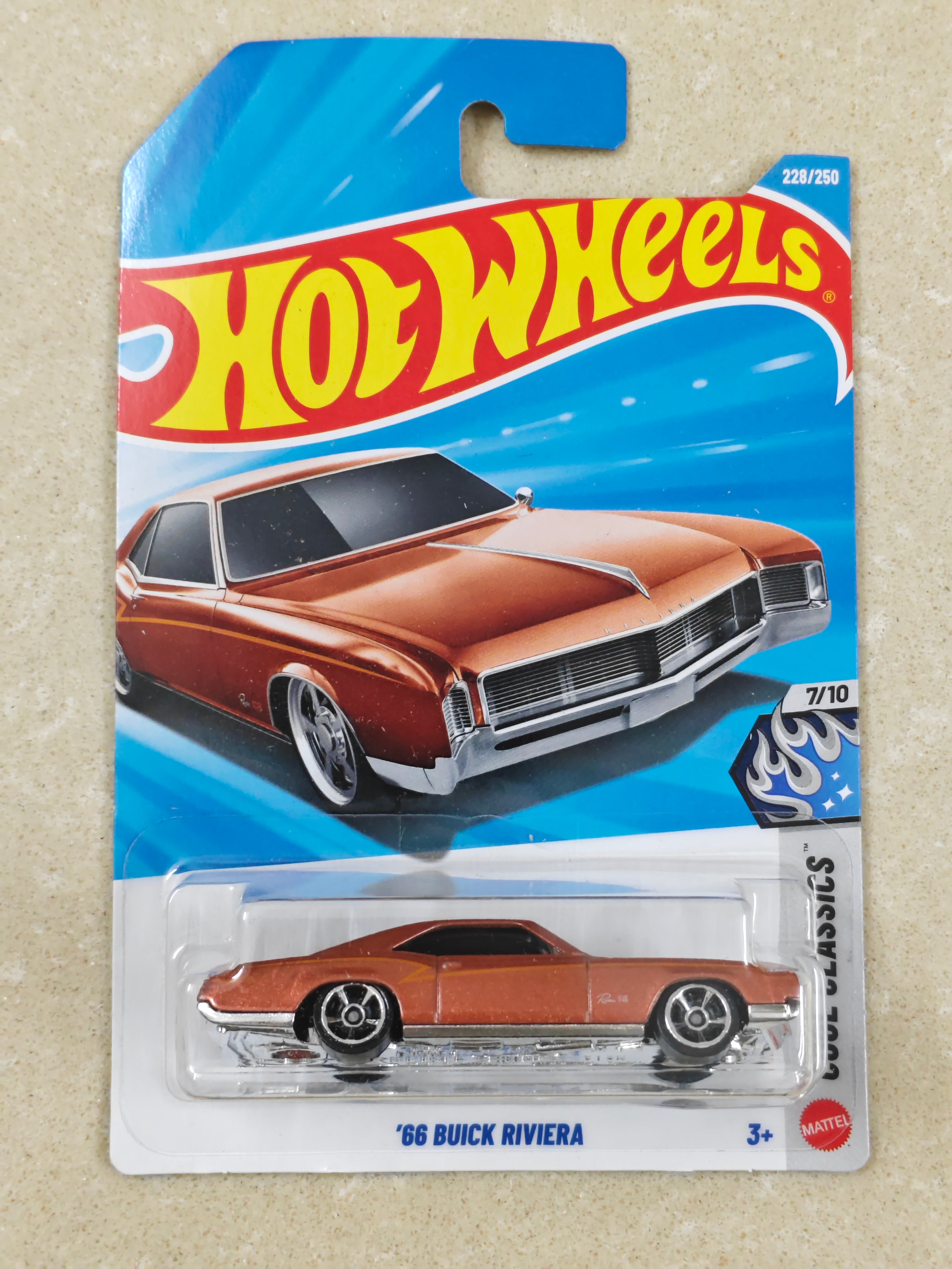 Hot Wheels - M Case 2026 - 66 Buick Riviera - Diecast Car - 1:64 Scale
