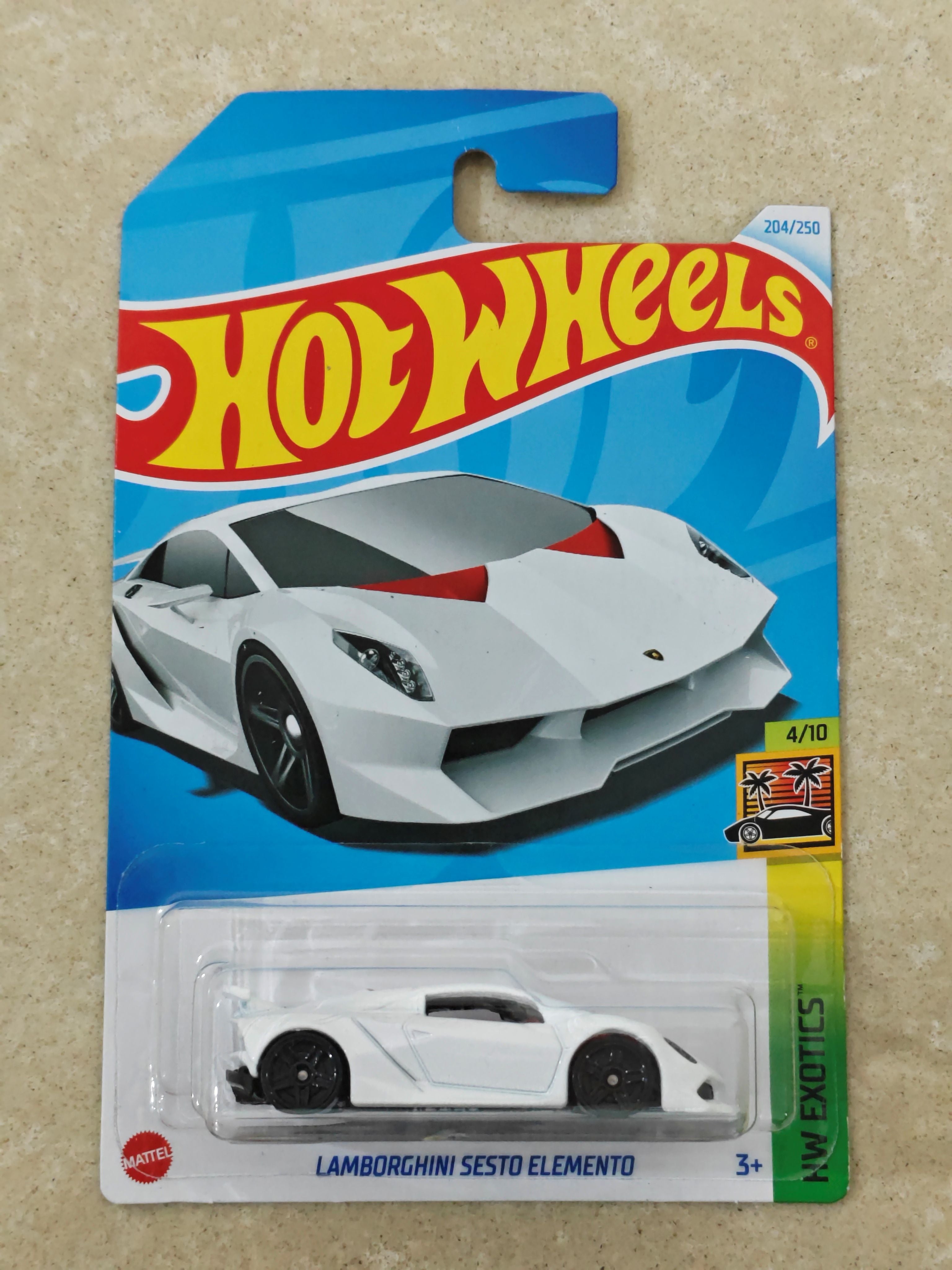 Hot Wheels Lamborghini Sesto Elemento Diecast Car 1:64 Scale - Exotic Supercar Collection( Cracked Blister)