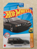Hot Wheels Imported Volvo 850 Estate Black Diecast Car 1:64 Scale - Wagon Collection